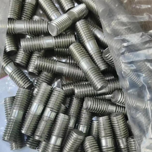 304不锈钢圆钢用于螺柱